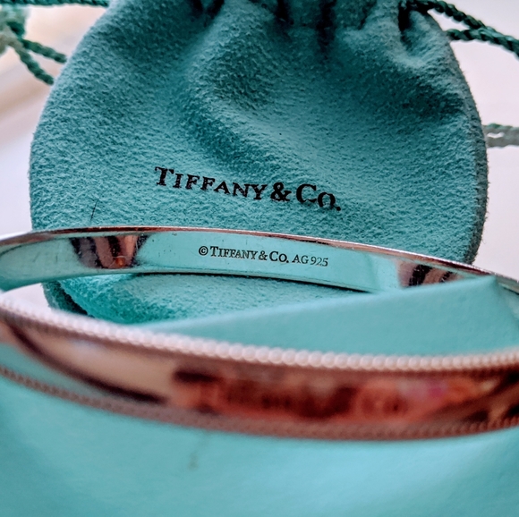 Retired Tiffany & Co. Bangle - Picture 4 of 4
